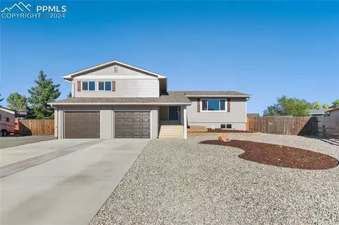 7560 Sunbeam Way, Colorado Springs, CO 80911