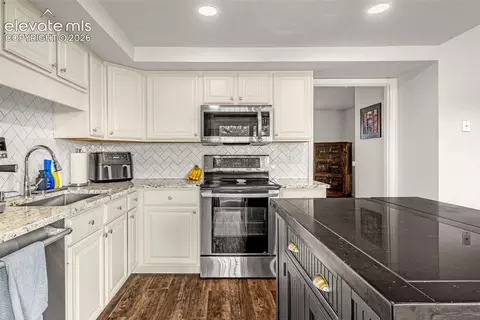 Kitchen - 313 Raspberry Ln, Monument, CO 80132 photo 3 of 3