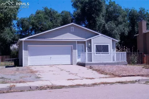 554 Blossom Field Rd, Fountain, CO 80817