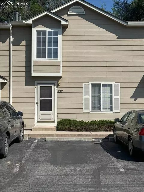 227 Ellers Grv, Colorado Springs, CO 80916