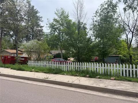 2317 N Chestnut St, Colorado Springs, CO 80907