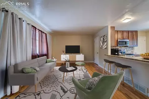 1925 Carlton Ave, Colorado Springs, CO 80909