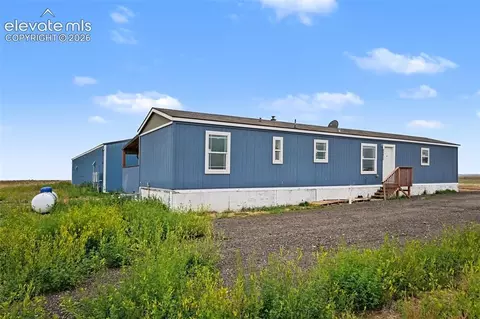40425 Funk Rd, Ramah, CO 80832