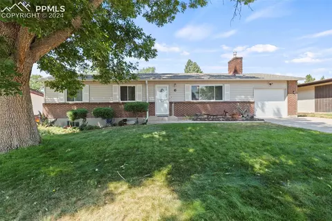 6 W Clover Cir, Colorado Springs, CO 80906