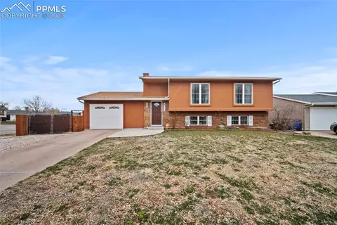 4773 Newton Dr, Colorado Springs, CO 80916