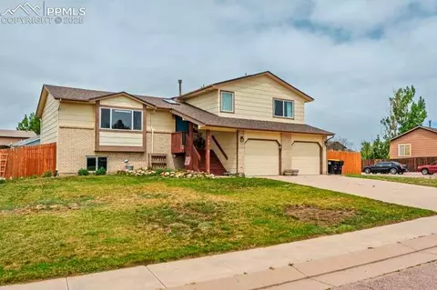 780 Foxwood Dr, Colorado Springs, CO 80911
