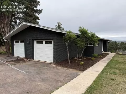202 Stratmoor Dr, Colorado Springs, CO 80906