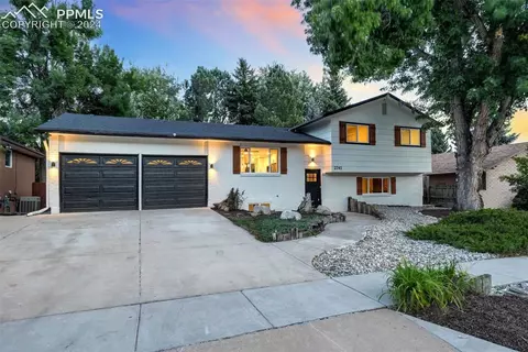 2741 Flintridge Dr, Colorado Springs, CO 80918