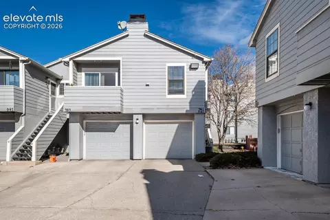 941 Tampico Ct, Colorado Springs, CO 80910