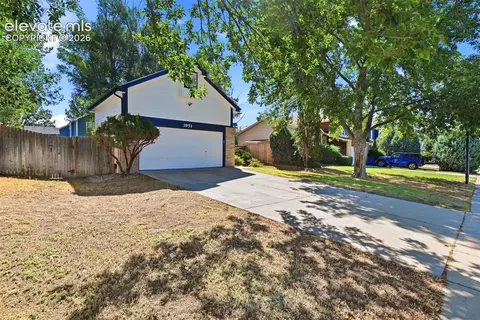 3951 Shining Star Dr, Colorado Springs, CO 80925