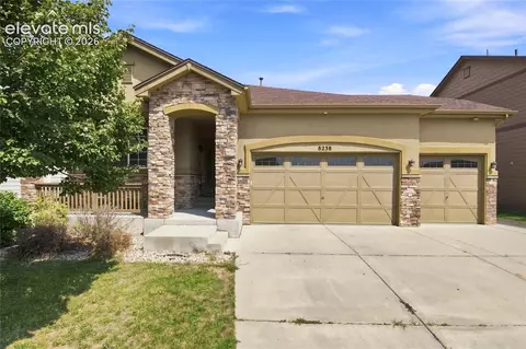 8238 Hollygrape Ln, Colorado Springs, CO 80927
