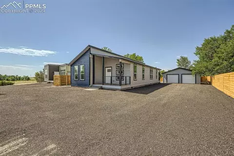 378 E Stewart Dr, Pueblo West, CO 81007