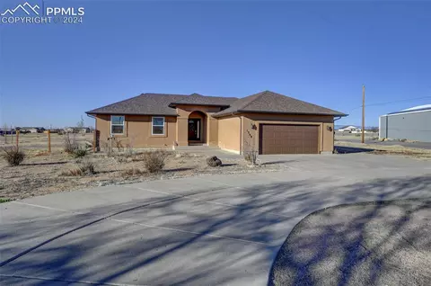 1368 E Platteville Blvd, Pueblo West, CO 81007