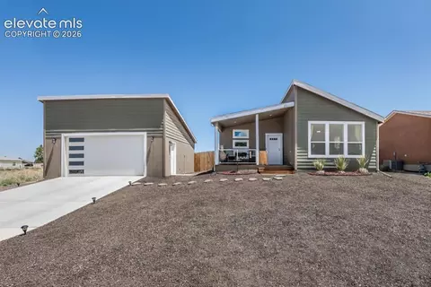 279 W Acorn Dr, Pueblo West, CO 81007