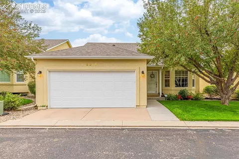 3315 Chestnut Glen Ln, Colorado Springs, CO 80918