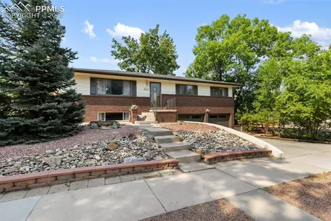 817 Ellston St, Colorado Springs, CO 80907