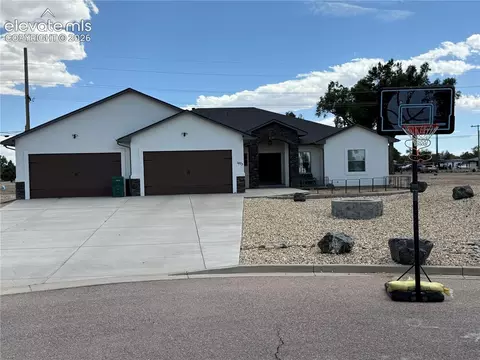 1075 Peaceful Ct, Pueblo, CO 81006