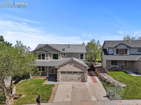 860 Royal Crown Ln, Colorado Springs, CO 80906