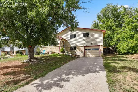 646 Paradise Ln, Colorado Springs, CO 80904