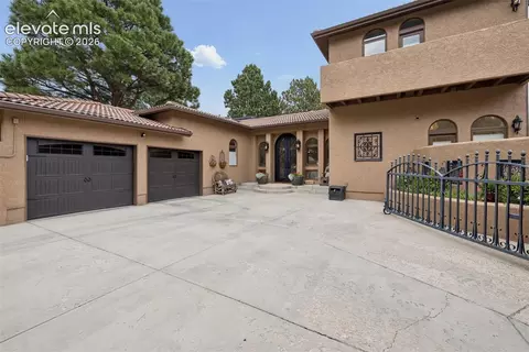 860 Appian Ct, Colorado Springs, CO 80906