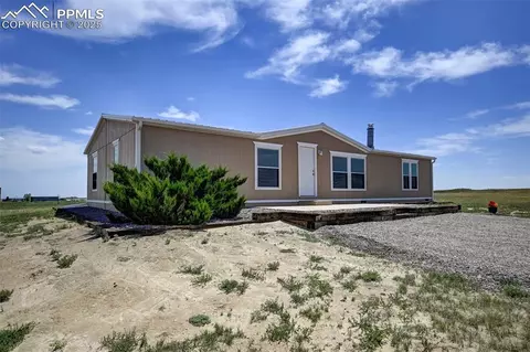 33115 Torrence Rd, Yoder, CO 80864 photo 2