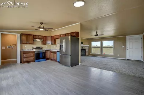 33115 Torrence Rd, Yoder, CO 80864 photo 5