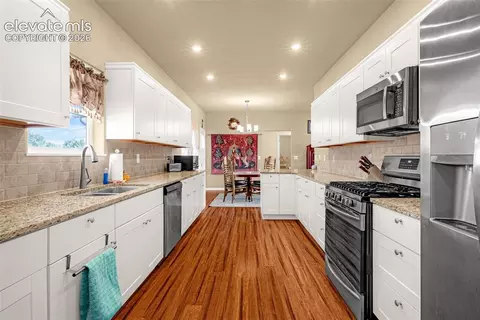 Kitchen - 11 Capistrano Dr, Florence, CO 81226 photo 2 of 3