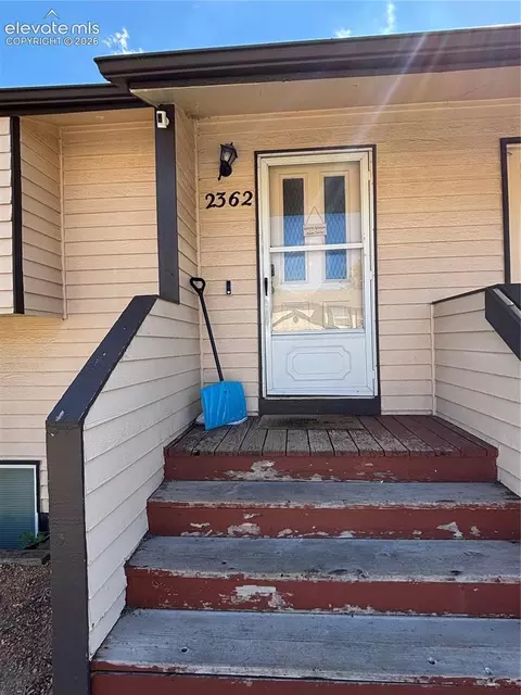 2362 Lexington Village Ln, Colorado Springs, CO 80916