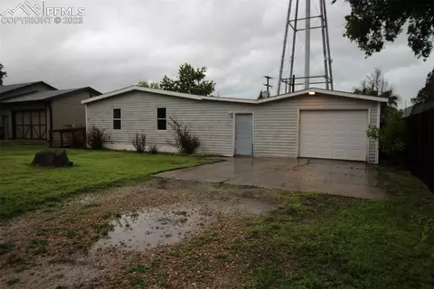 967 Denver St, Calhan, CO 80808