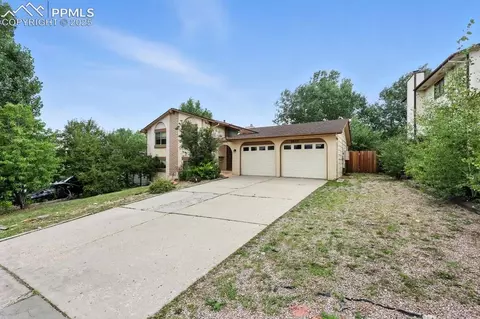 6635 Snowbird Dr, Colorado Springs, CO 80918