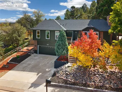 725 N Grey Eagle Cir, Colorado Springs, CO 80919