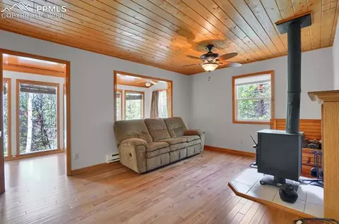 865 Calcite Dr, Divide, CO 80814 photo 4