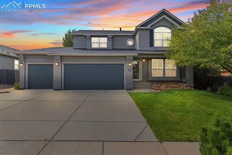 7525 Wrangler Ridge Dr, Colorado Springs, CO 80923