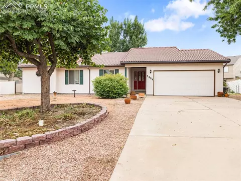 4204 Hideout Pl, Pueblo, CO 81008