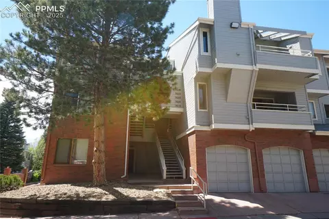 3620 Iguana Dr, Colorado Springs, CO 80910
