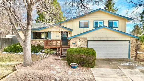 6360 Pawnee Cir, Colorado Springs, CO 80915