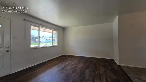 103 Deauville Ln, Pueblo, CO 81005