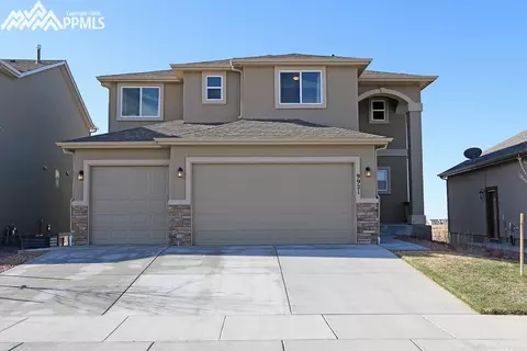 9921 Golf Crest Dr, Peyton, CO 80831 photo 1
