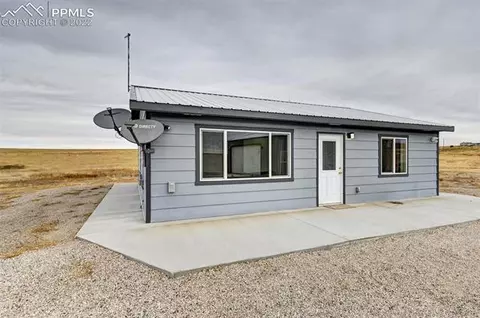 1220 Choate Ln, Yoder, CO 80864 photo 4