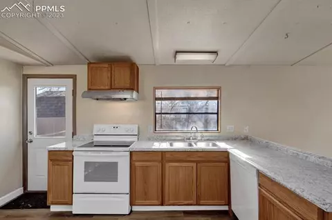 826 S Dante Dr, Pueblo West, CO 81007