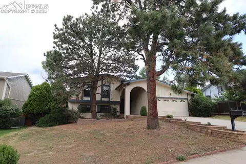 3370 Bell Mountain Dr, Colorado Springs, CO 80918