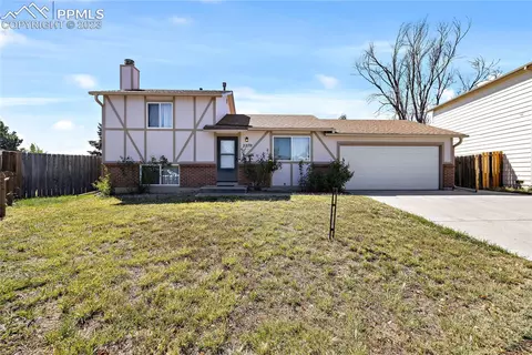 2270 Anthony Ct, Colorado Springs, CO 80916