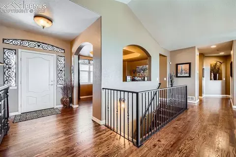 276 Coyote Willow Dr, Colorado Springs, CO 80921