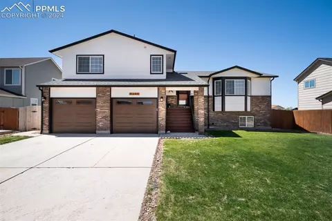 8249 Sedgewick Dr, Colorado Springs, CO 80925
