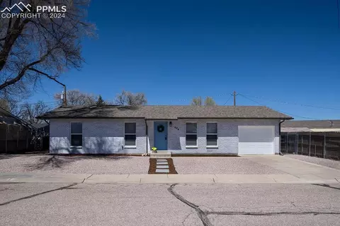 404 Shield Rd, Fountain, CO 80817