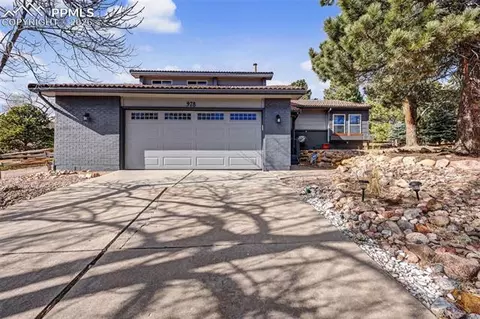 978 Allegheny Dr, Colorado Springs, CO 80919