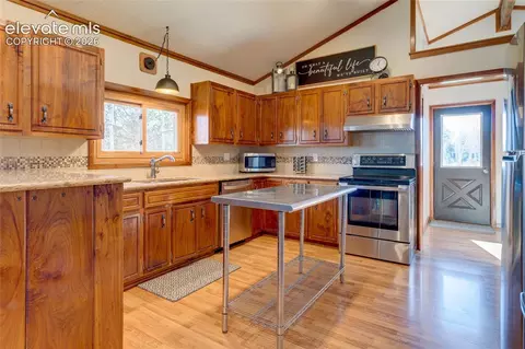 Kitchen - 66 Broken Wheel Dr, Divide, CO 80814 photo 1 of 1
