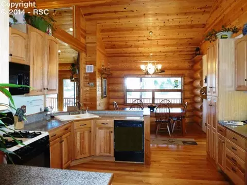202 Pine Bluff Rd, Divide, CO 80814 photo 3