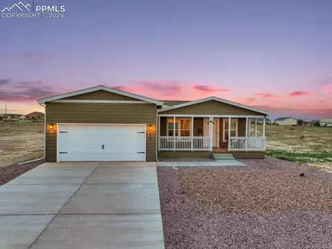 503 E Fredonia Dr, Pueblo West, CO 81007