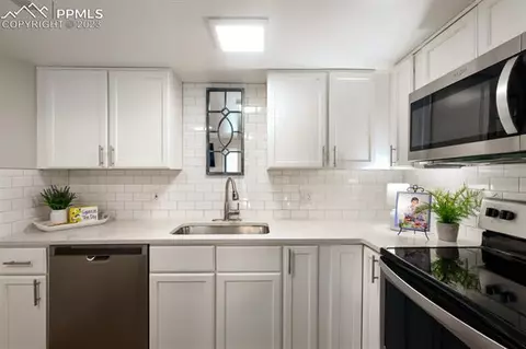 12779 Eudora Dr, Thornton, CO 80241 photo 5